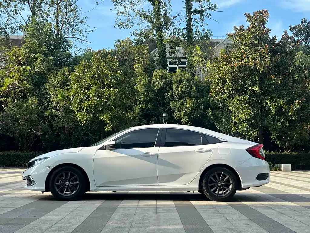 Honda Civic — фото 6