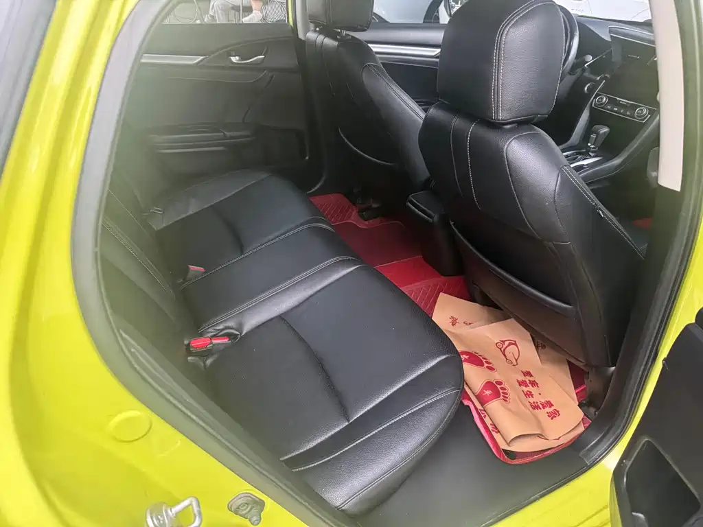 Honda Civic — фото 10