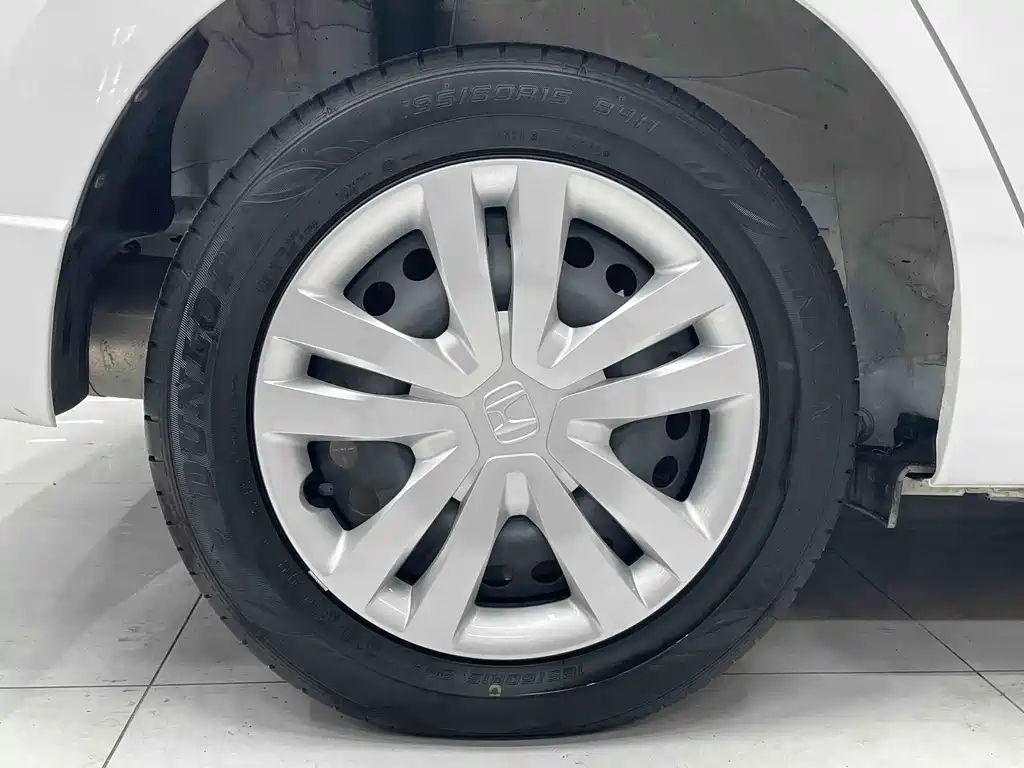 Honda Fit — фото 15