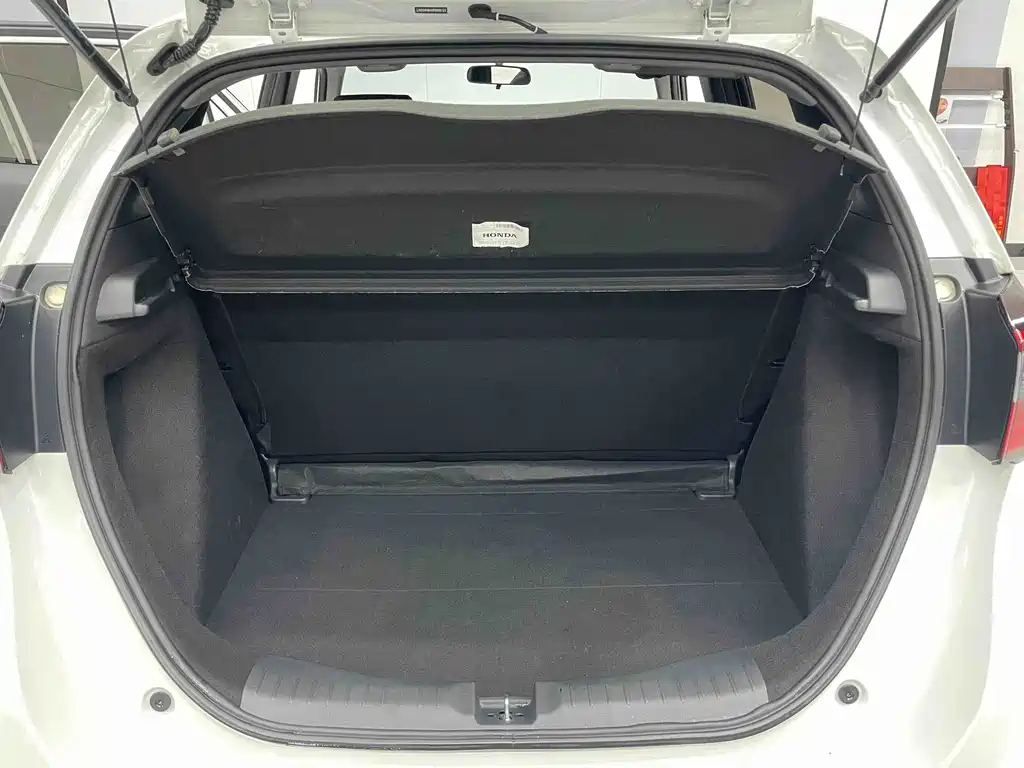 Honda Fit — фото 17