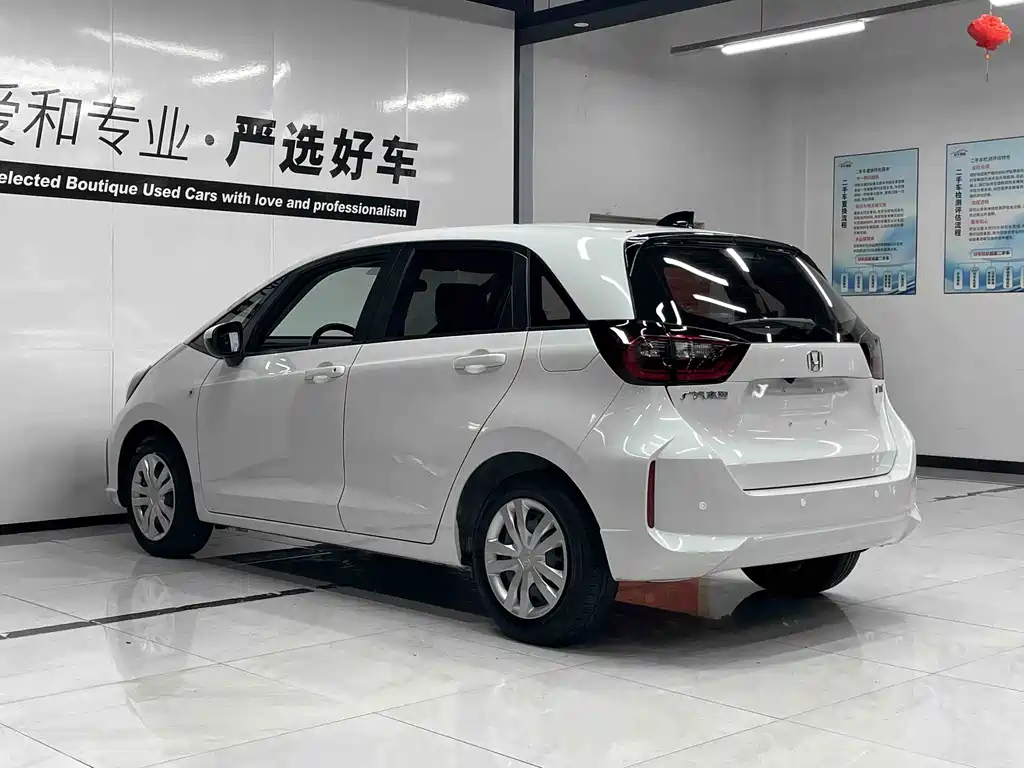 Honda Fit — фото 6