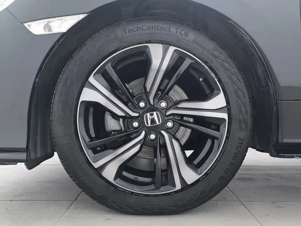 Honda Civic — фото 17