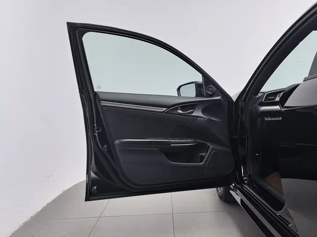 Honda Civic — фото 8