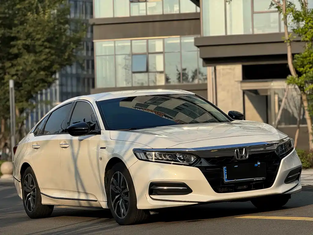 Honda Accord — фото 2