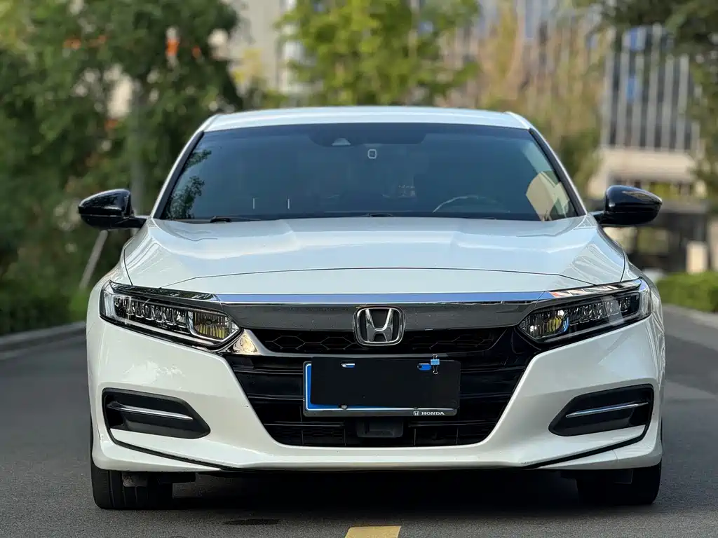 Honda Accord — фото 3