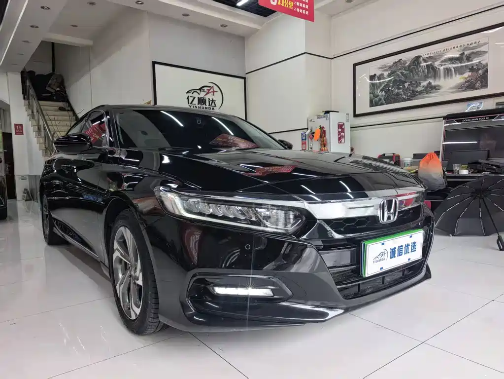 Honda Accord — фото 2