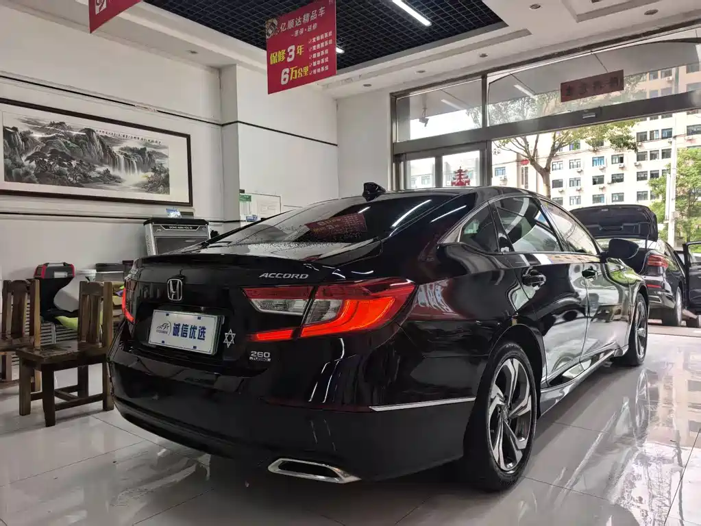 Honda Accord — фото 14