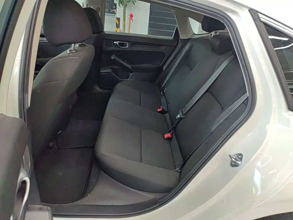 Honda Civic — фото 17