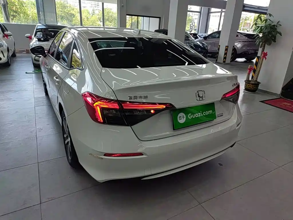 Honda Civic — фото 5