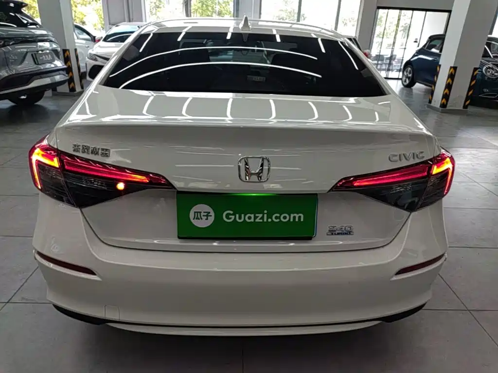 Honda Civic — фото 6