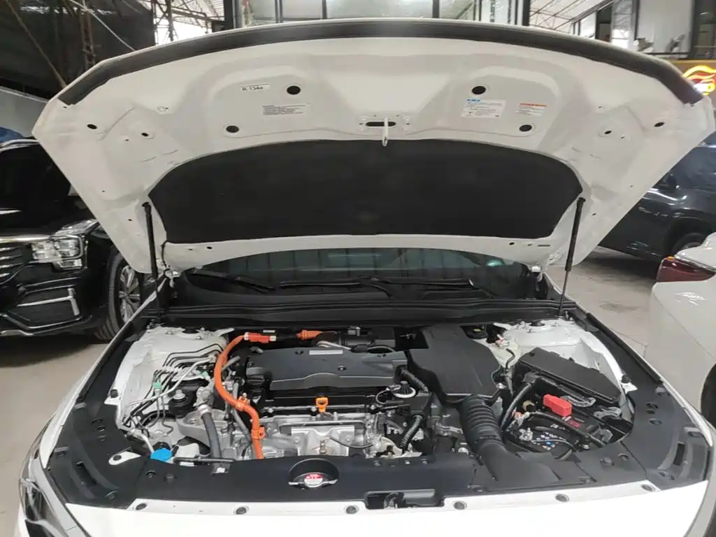 Honda Accord — фото 20