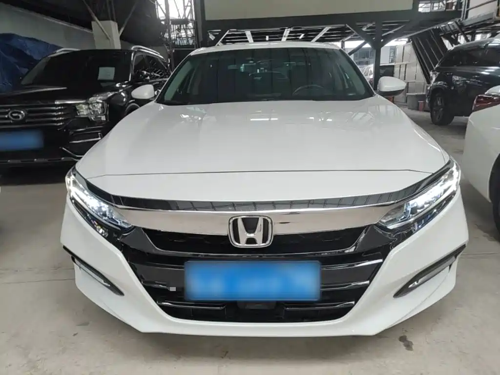 Honda Accord — фото 3