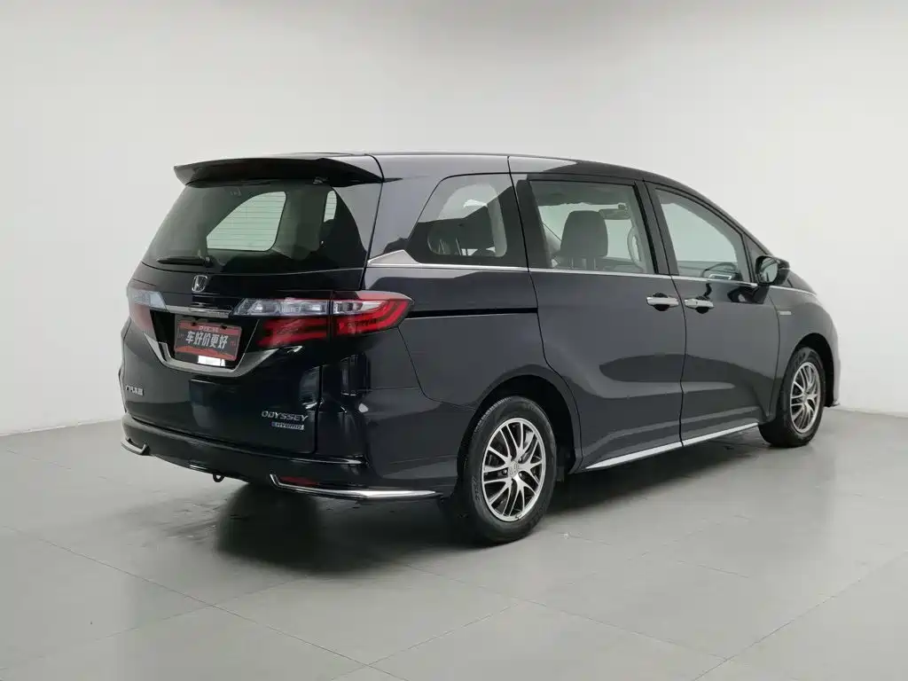 Honda Odyssey — фото 2