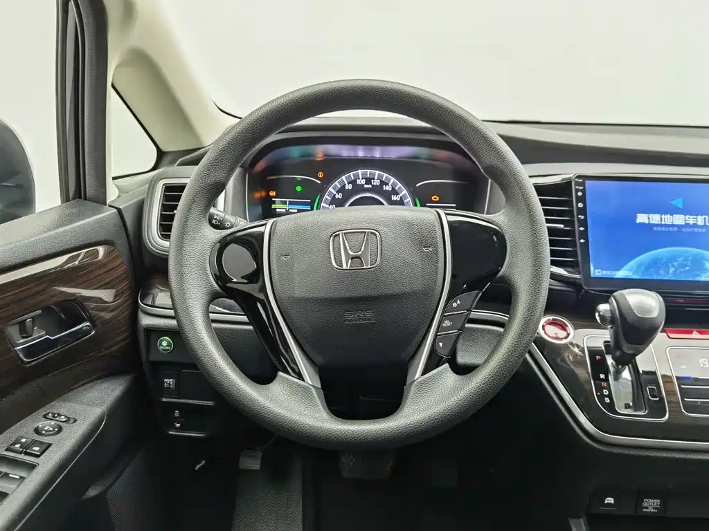Honda Odyssey — фото 11