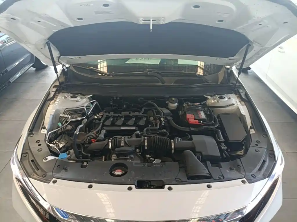 Honda Accord — фото 20