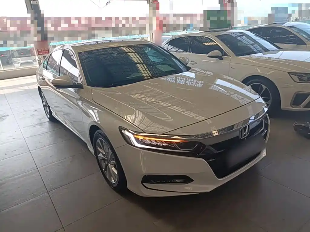 Honda Accord — фото 4