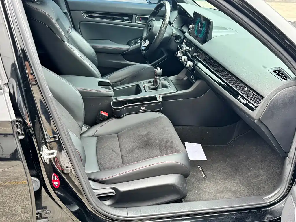 Honda Civic — фото 9