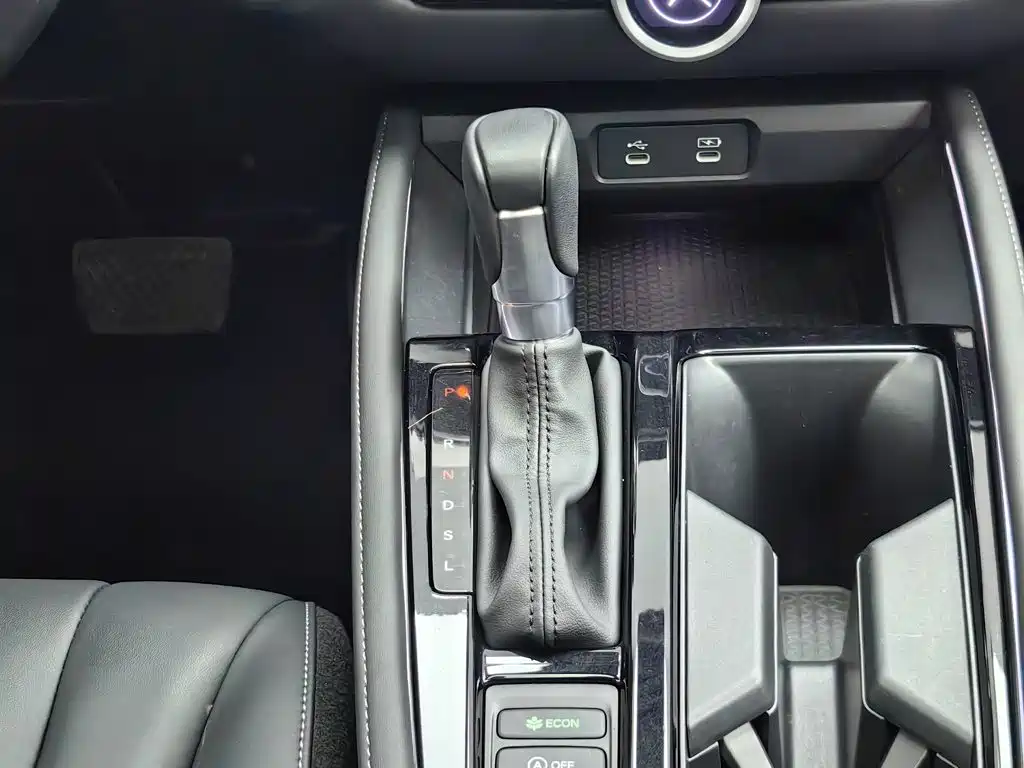 Honda Accord — фото 13