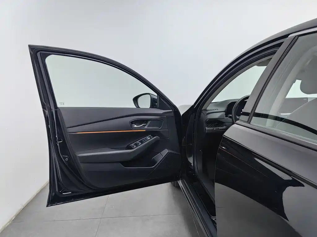 Honda Accord — фото 8