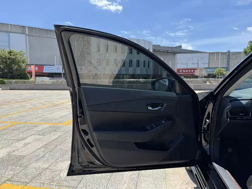 Honda Inspire — фото 10