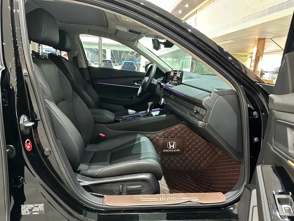 Honda Accord — фото 13