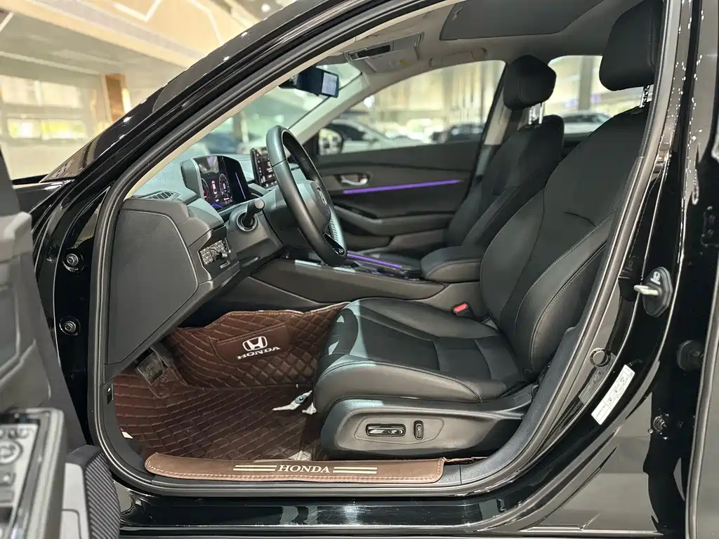 Honda Accord — фото 10