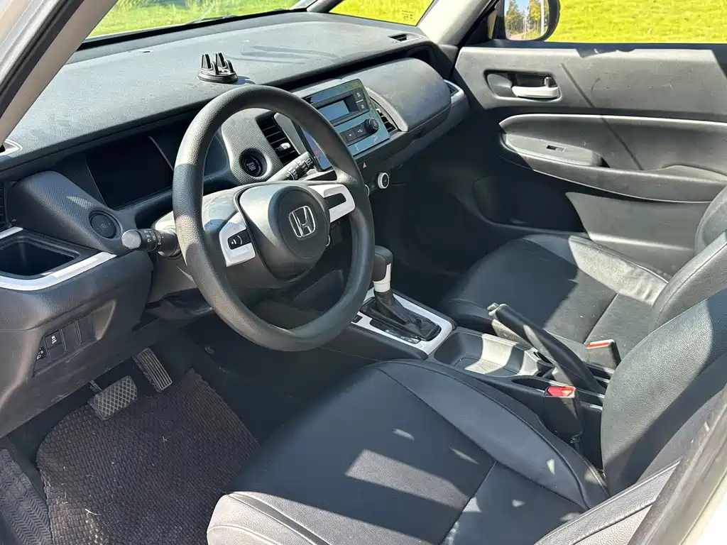 Honda Fit — фото 3
