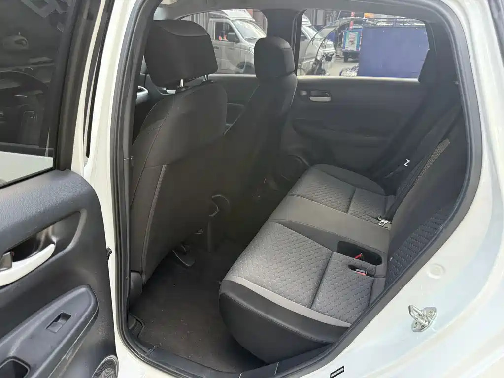 Honda Fit — фото 7
