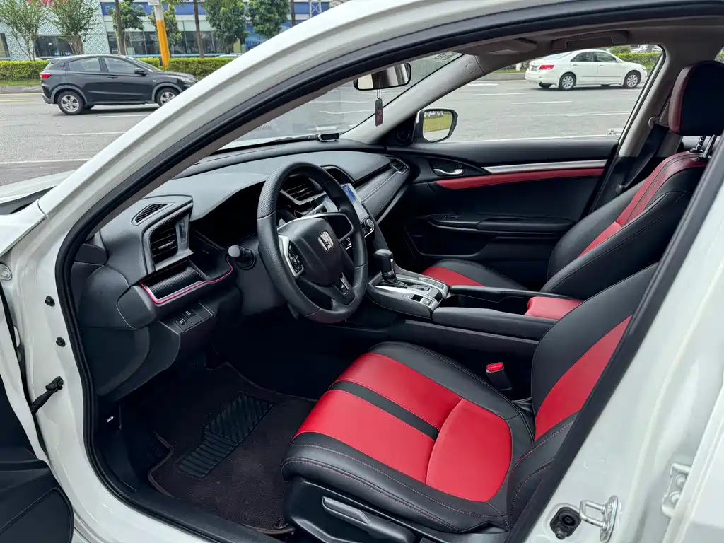 Honda Civic — фото 6