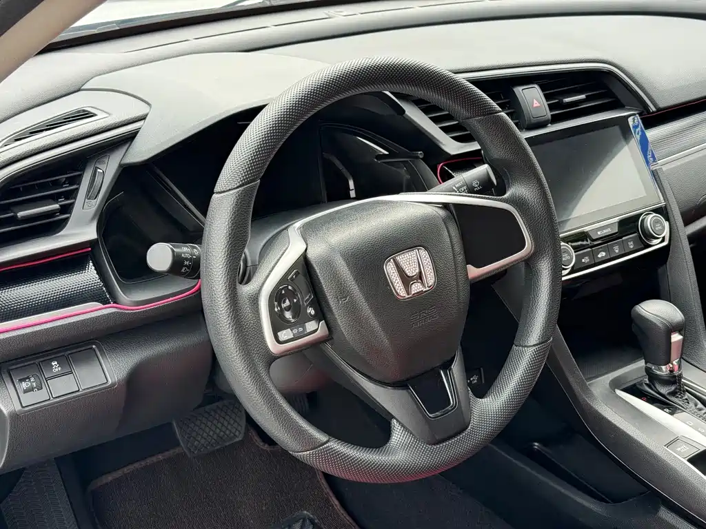 Honda Civic — фото 7