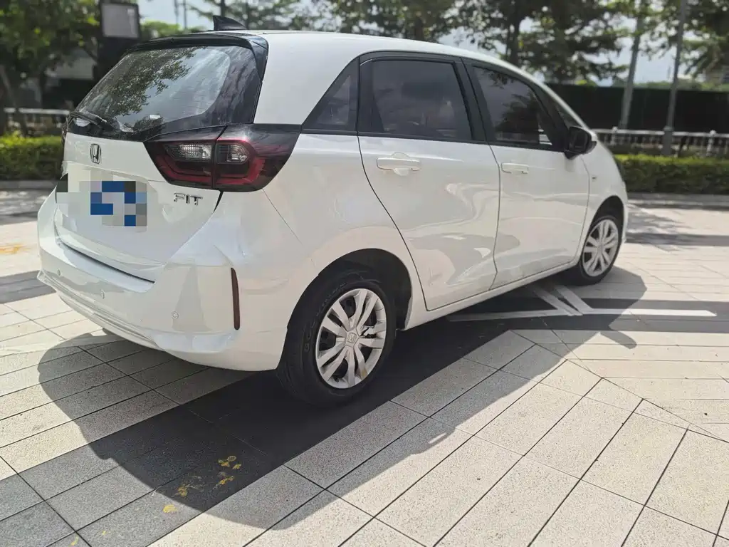 Honda Fit — фото 4