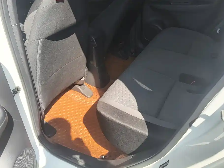 Honda Fit — фото 11
