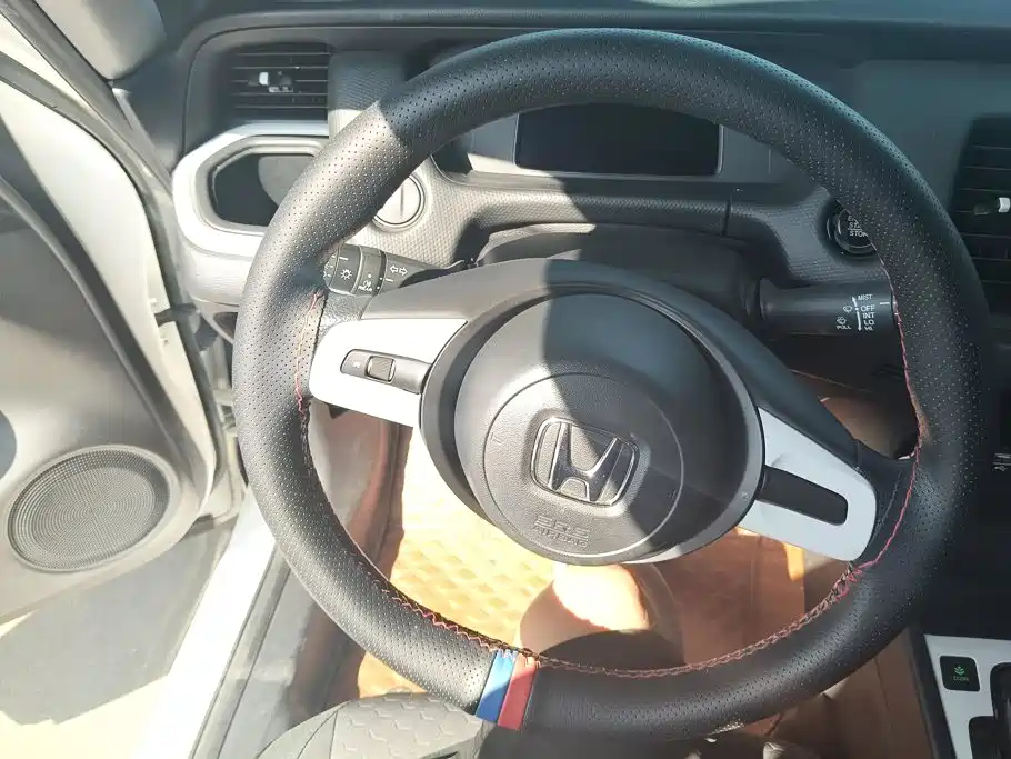 Honda Fit — фото 15