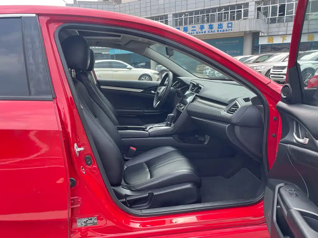 Honda Civic — фото 11