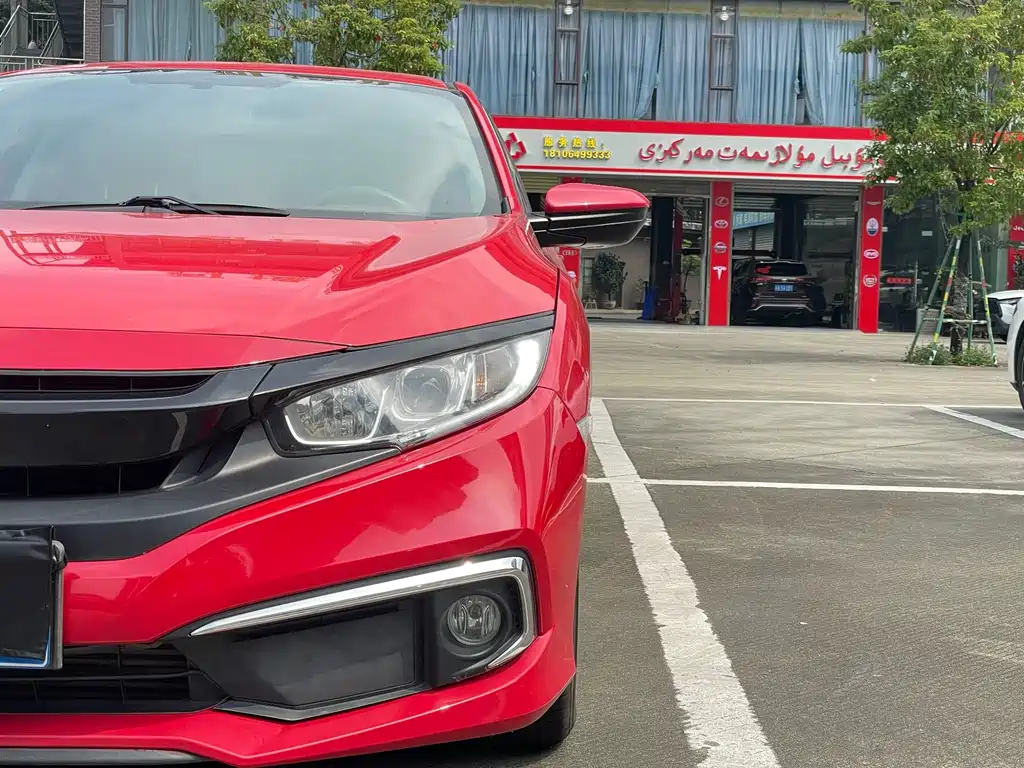 Honda Civic — фото 5