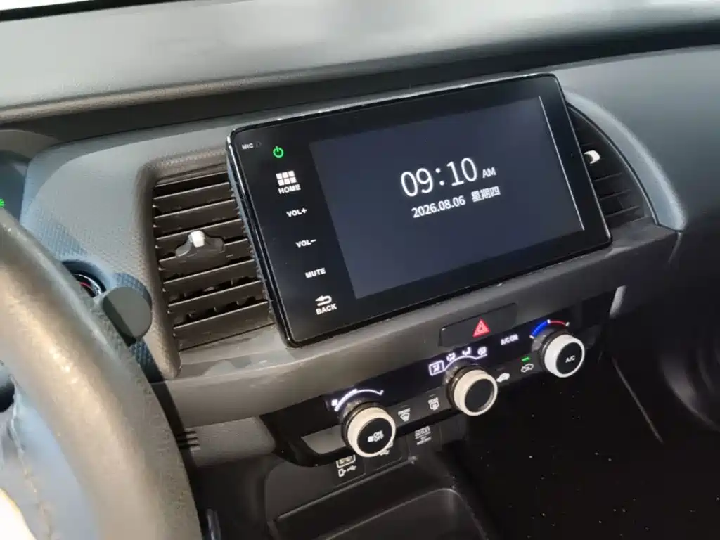 Honda Fit — фото 13