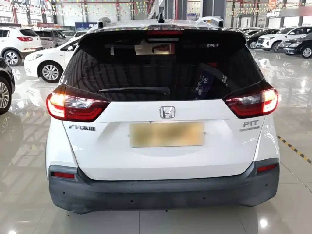 Honda Fit — фото 6