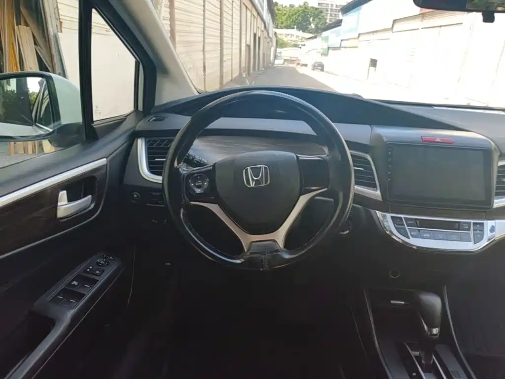 Honda Jade — фото 11