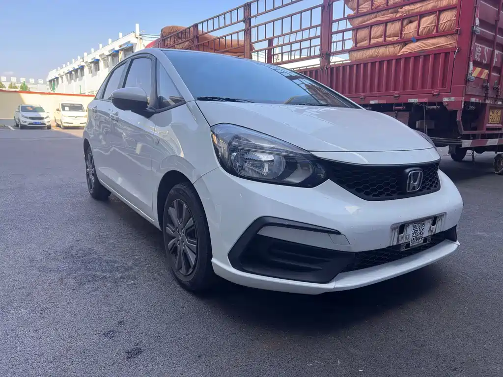 Honda Fit — фото 3