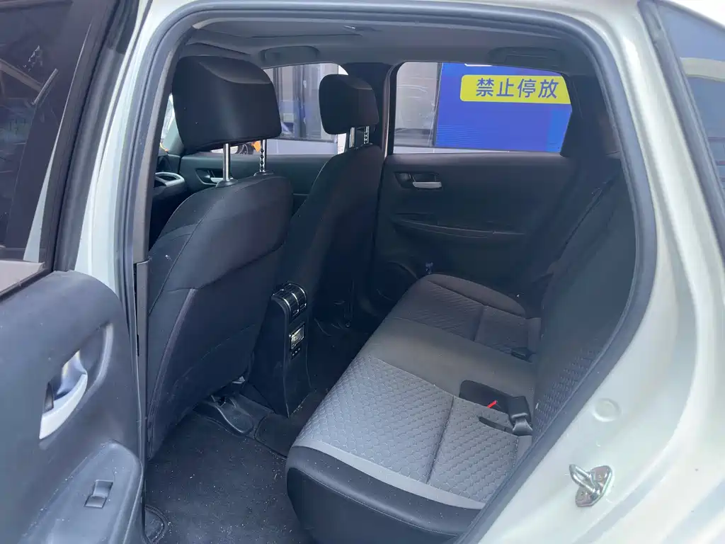 Honda Fit — фото 8