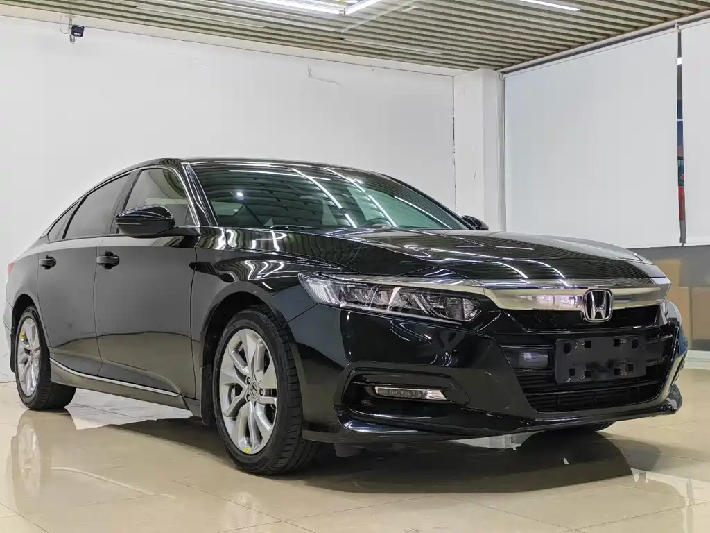 Honda Accord — фото 3