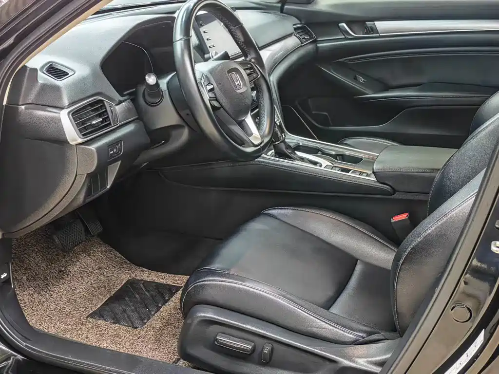 Honda Accord — фото 4