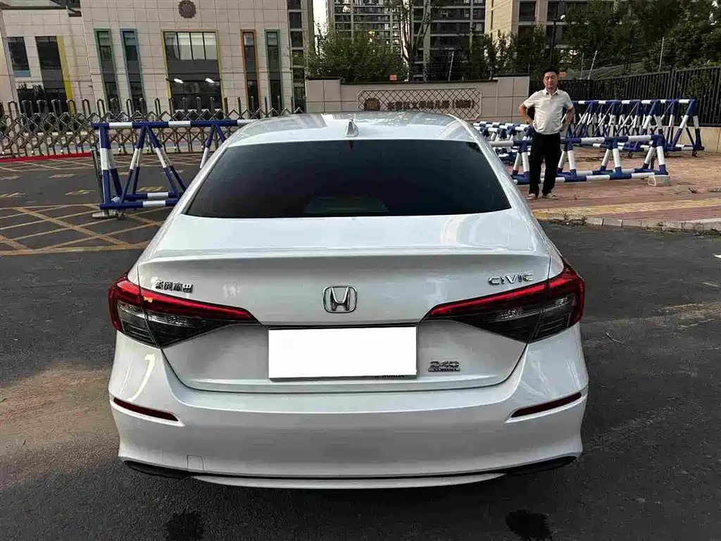 Honda Civic — фото 2