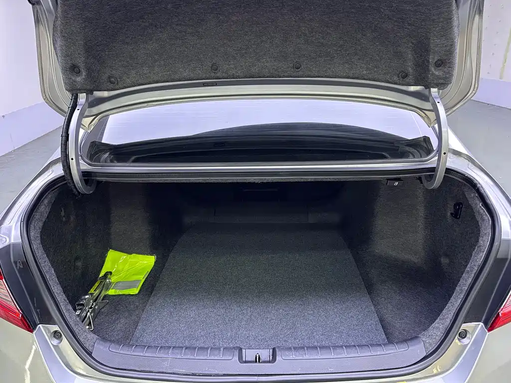 Honda Accord — фото 14