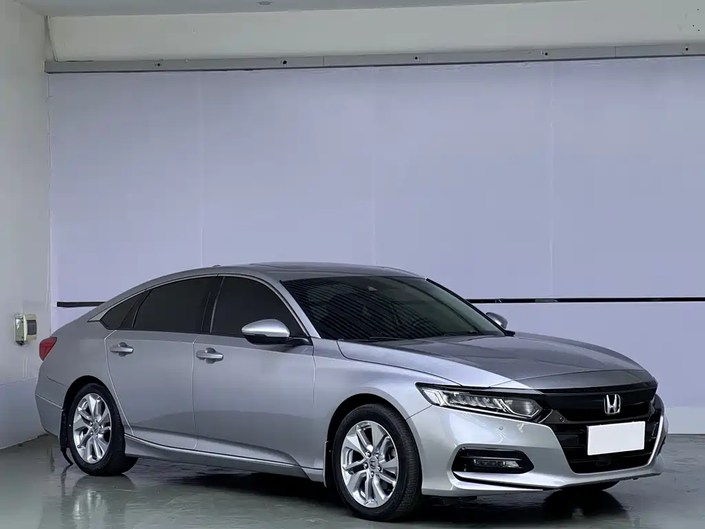 Honda Accord — фото 3