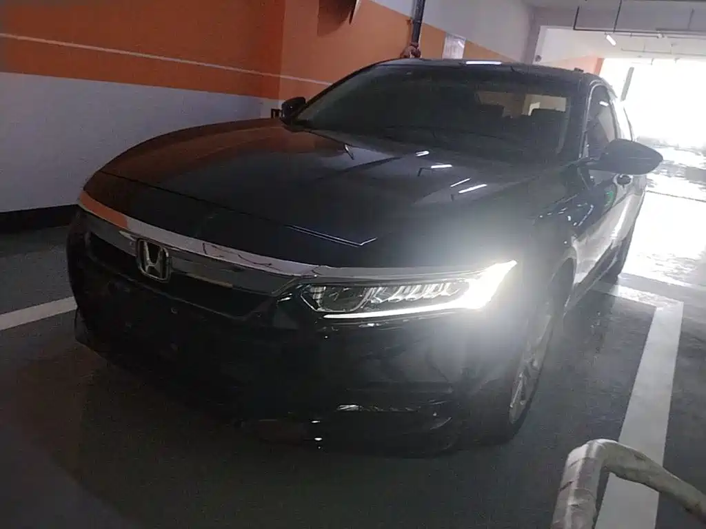 Honda Accord — фото 2