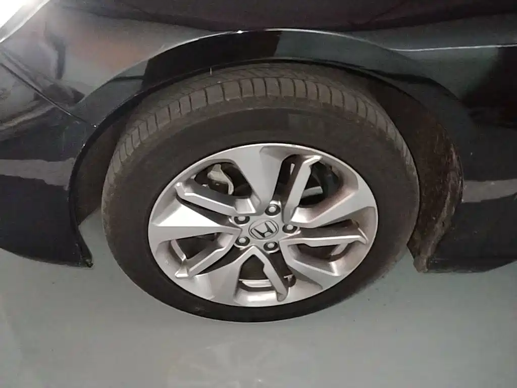 Honda Accord — фото 23