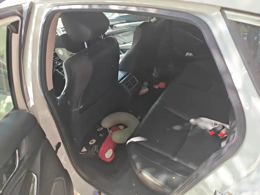 Honda Accord — фото 11