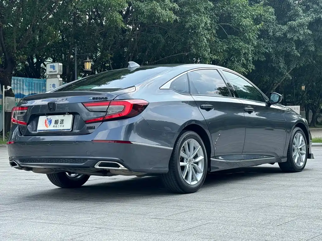 Honda Accord — фото 21