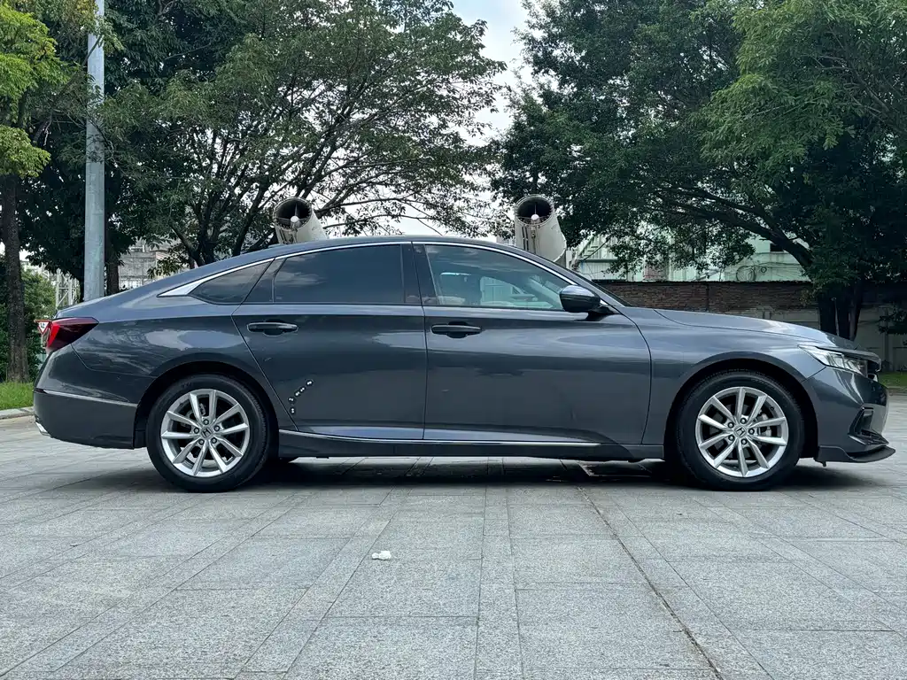 Honda Accord — фото 24
